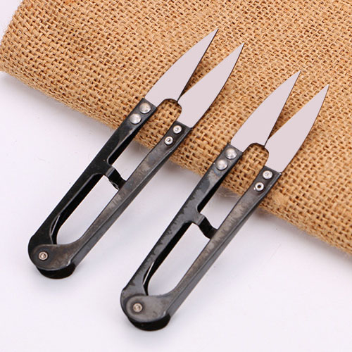 Kéo bấm cắt chỉ thừa nhiều màu