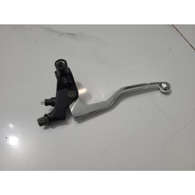 Tay côn xe máy mô tô có ốc chân gương