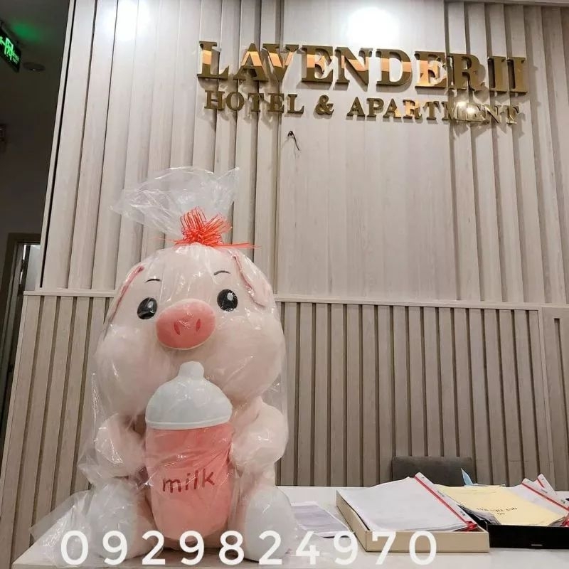 Gấu Bông heo bú bình