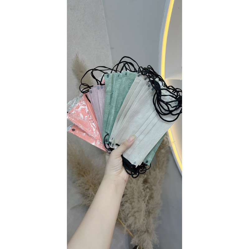 COMBO 50 CHIẾC KHẨU TRANG TRƠN NHIỀU MÀU