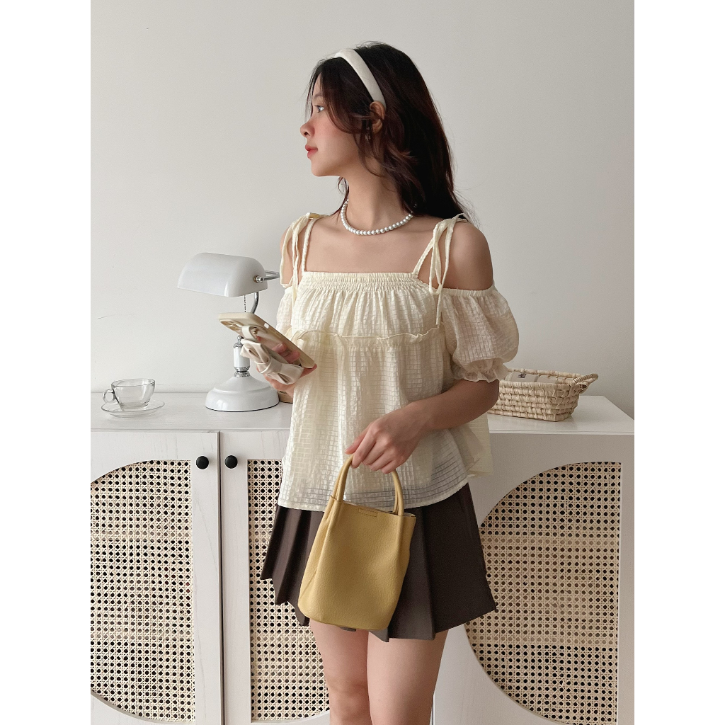 Áo hai dây trễ vai Áo kẻ xốp tay phồng bo chun phối diềm cực xinh xắn đi chơi đi biển A8703 - CHAKOVET