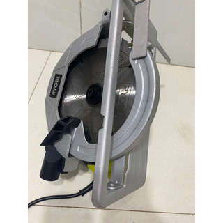 máy cưa đĩa ryobi