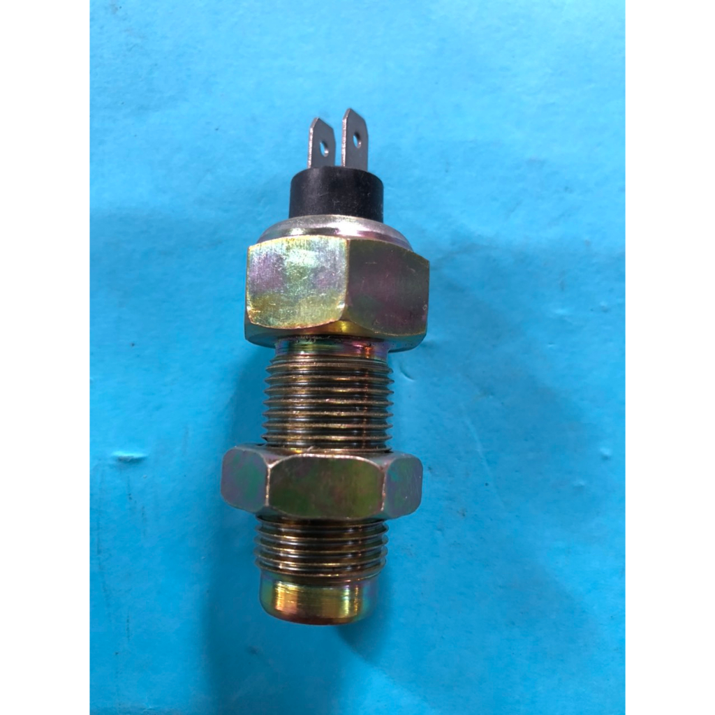 Núm báo vòng tua máy ngắn EQ153 cho xe ô tô