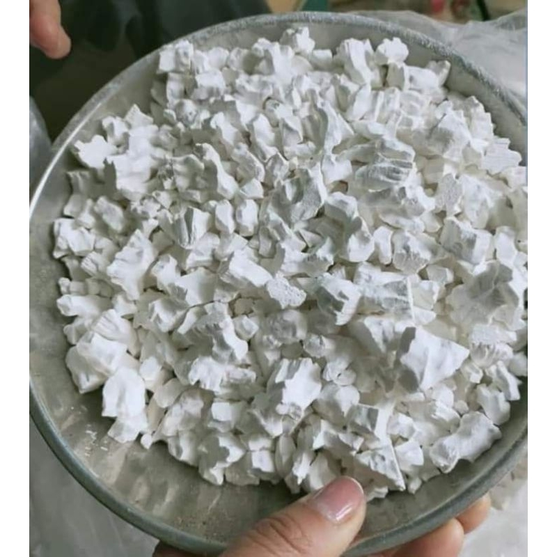 Bột sắn dây ta người dân tự làm