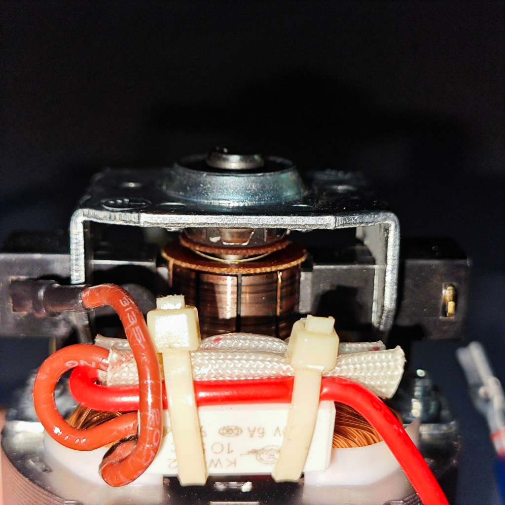 _Động cơ sử dụng cho máy xay EFC-F400