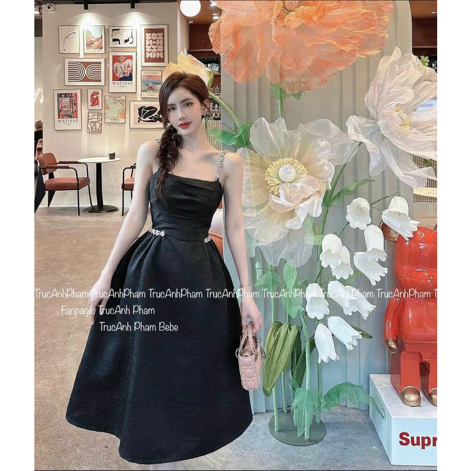 Đầm 2 dây midi xòe đính đá xinh xắn