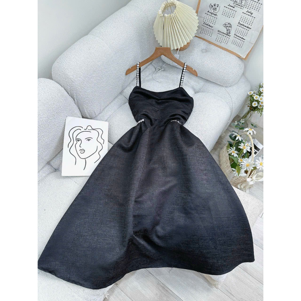 Đầm 2 dây midi xòe đính đá xinh xắn