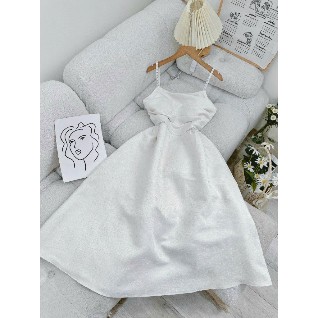 Đầm 2 dây midi xòe đính đá xinh xắn