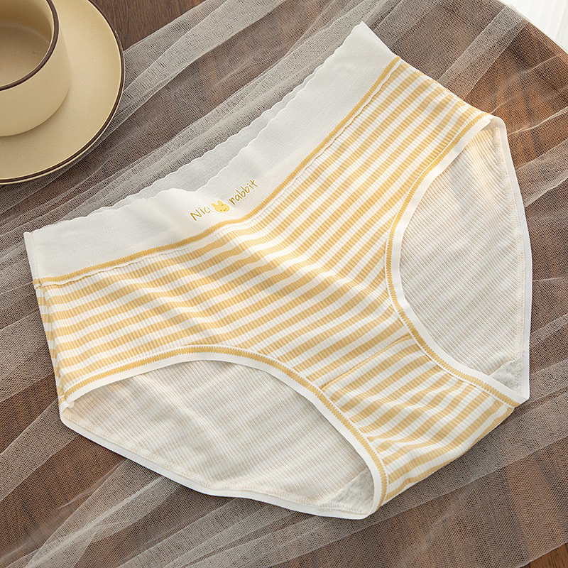 Quần Lót Nữ Kẻ Ngang Cạp In Hình Hoạ Tiết Nổi Dễ Thương Chất Liệu Cotton Thoáng Khí 670