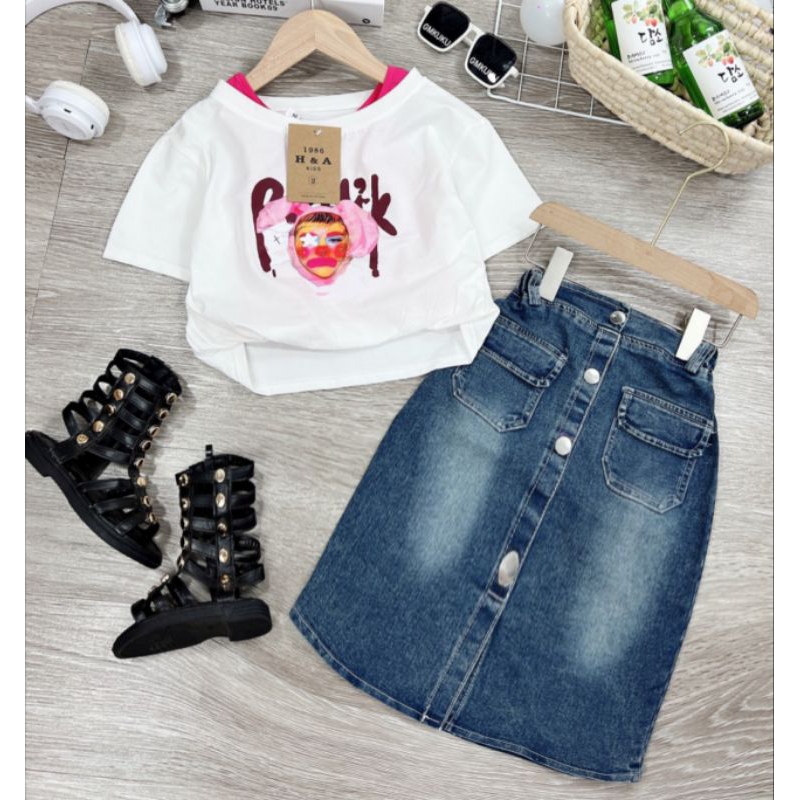 Set  áo kép lệch vai kèm chân váy jean sang chảnh xinh xắn bé gái