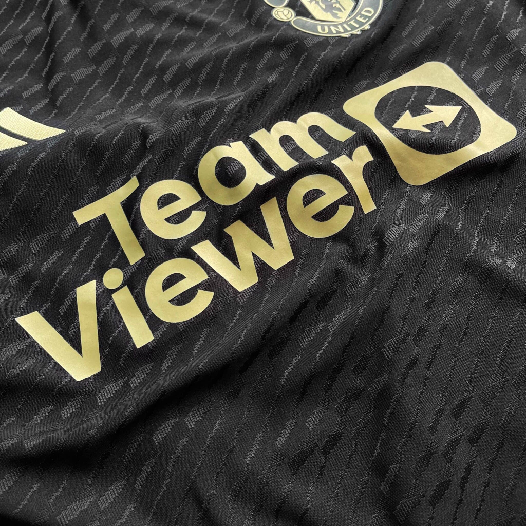 Áo jersey MU Concept Đen viền đỏ logo Vàng gold