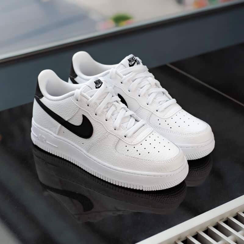 Giày Sneaker Nike Air Force 1 Low GS White Black  AF1 màu Trắng Đen Basic| PiuPiu Authentic