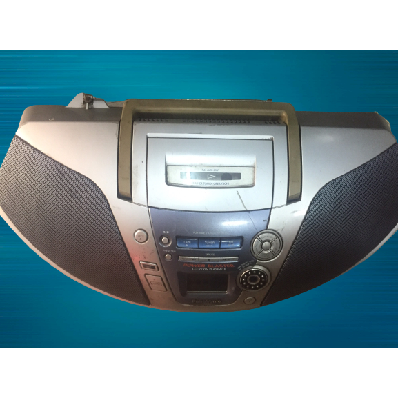 RADIO CASSETTE PANASONIC