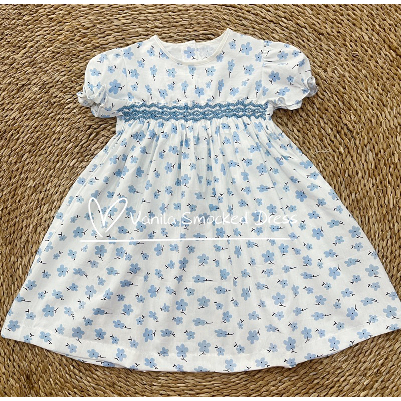 Đầm Smock cho bé