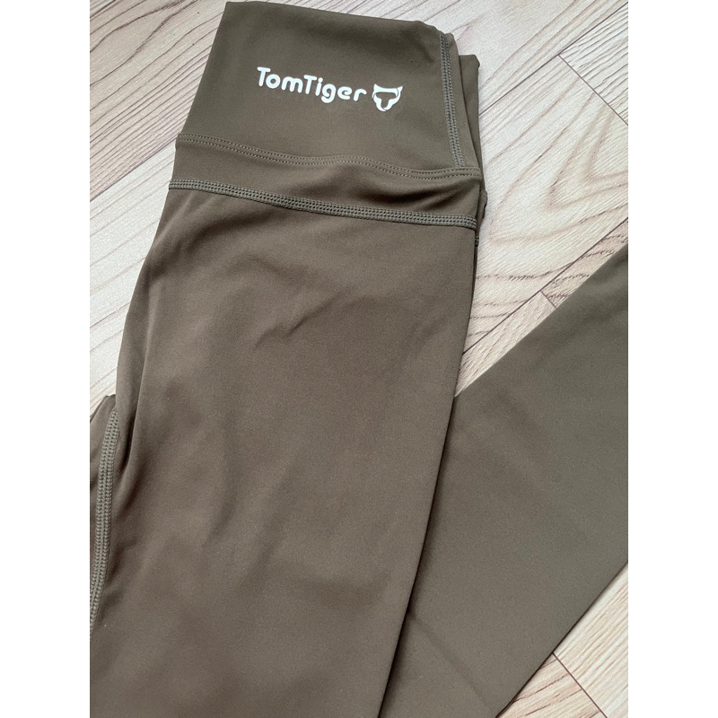 Quần leggings Tom tiger cao cấp cắt line