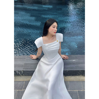 LAVIEM - Đầm trắng ly ngực Gumy
