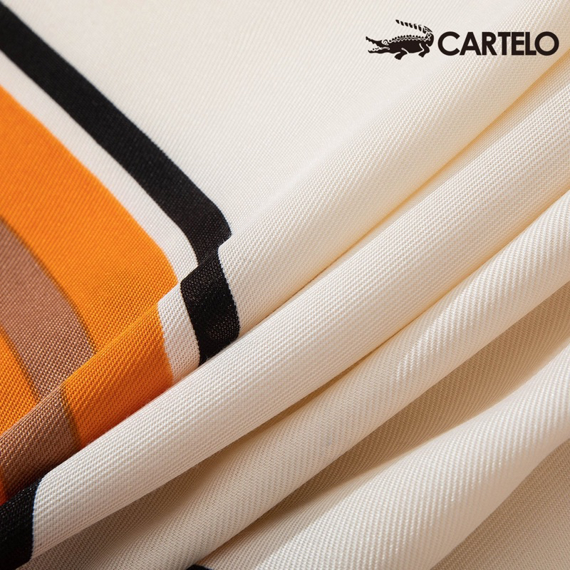 Khăn Choàng Hoạ Tiết Ngựa Vàng Cam Độc Lạ Dành Cho Các Quý Cô Sang Chảnh