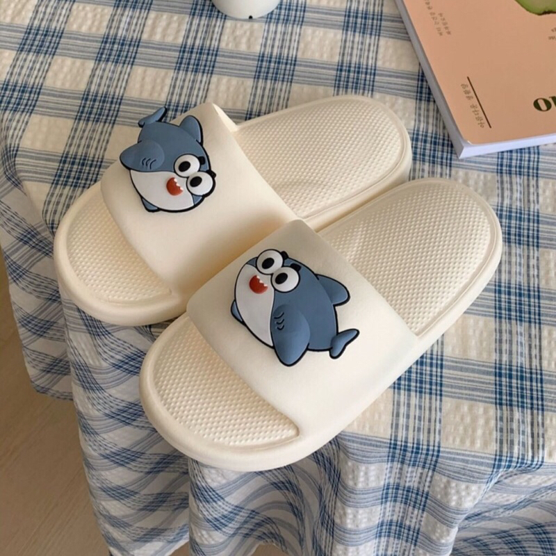 Dép quai ngang hình cá mập xanh dễ thương chất liệu Eva