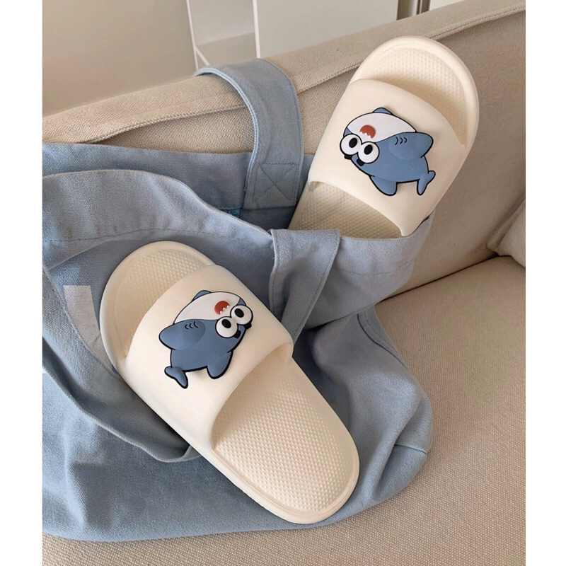 Dép quai ngang hình cá mập xanh dễ thương chất liệu Eva