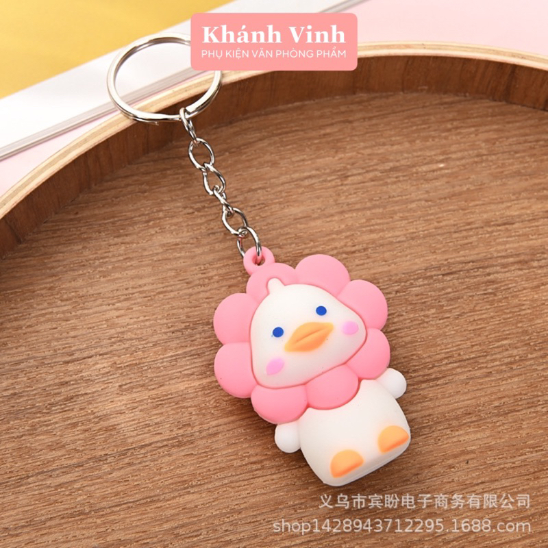Móc Khoá Hình Chú Vịt Cosplay Hoa Cúc Dễ Thương