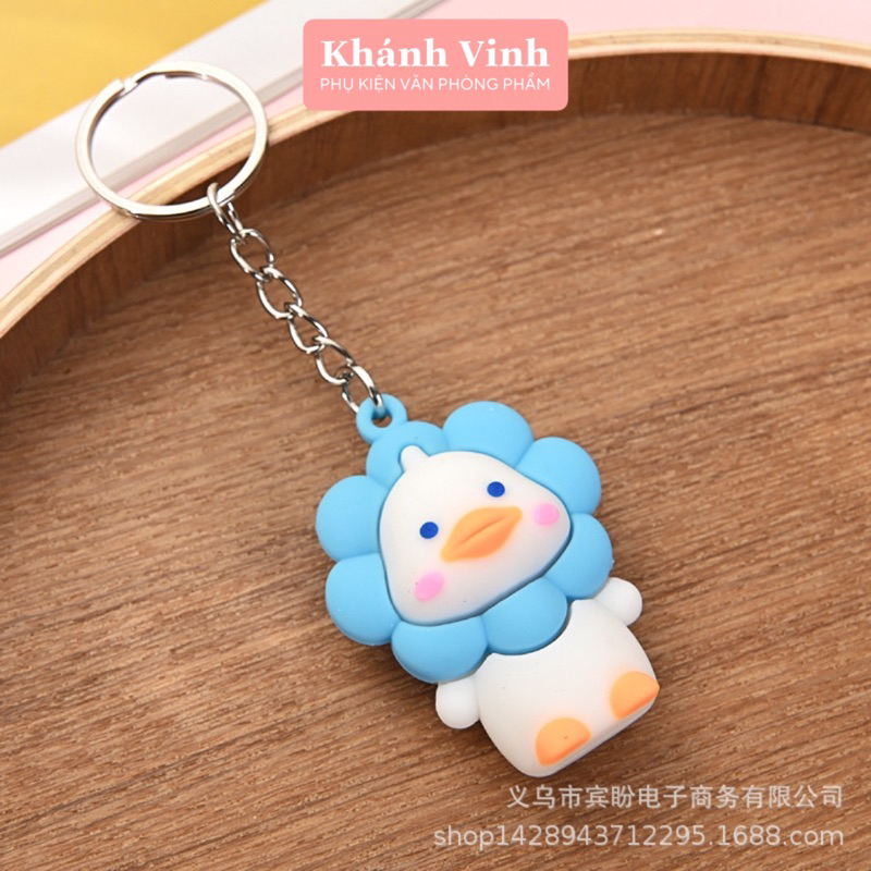 Móc Khoá Hình Chú Vịt Cosplay Hoa Cúc Dễ Thương