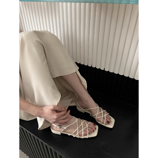 Giày sandal nữ mùa hè quai mảnh đan gót bệt dễ mang quai hậu hở mũi 2023