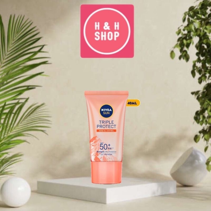 Kem chống nắng dưỡng da kiểm soát nhờn mụn Nivea Sun Triple Protect SPF50 PA+++ 40ml