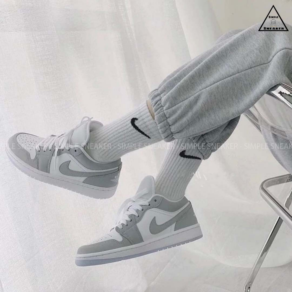 Giày Nike Jordan 1 Low Wolf Grey Chính Hãng 🔴SIMPLE SNEAKER🔴 Jordan 1 Cổ Thấp Màu Xám Nam Nữ Thời Trang DC0774-105
