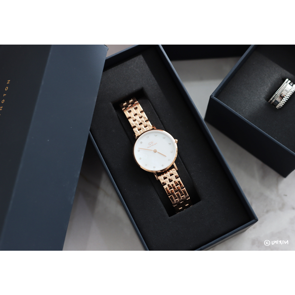 Đồng hồ Nữ Daniel Wellington Petite Lumine 5 Link Melrose 28mm Full Box DW Hàng Chính Hãng