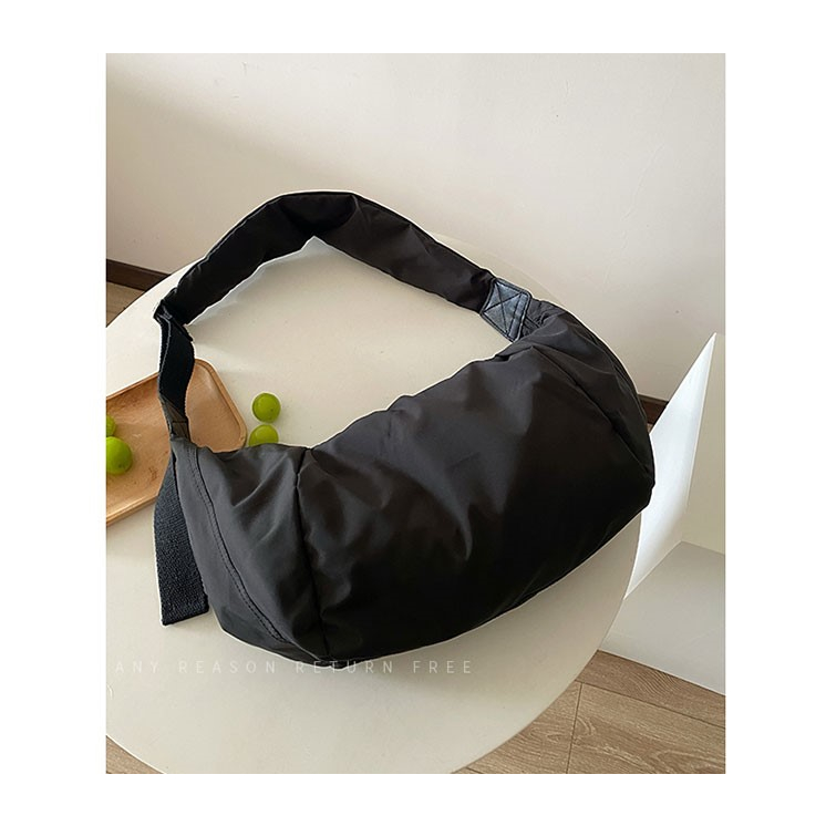 Túi đeo chéo nữ đẹp kẹp nách hottrend thời trang Hàn Quốc phong cách cá tính chất vải dù TX0116 Hana Bags