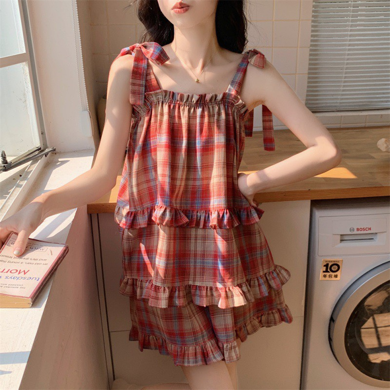 Set babydoll 2 dây gồm áo 2 dây bánh bèo buộc nơ kẻ đỏ kèm quần đùi xinh xắn - mã B790