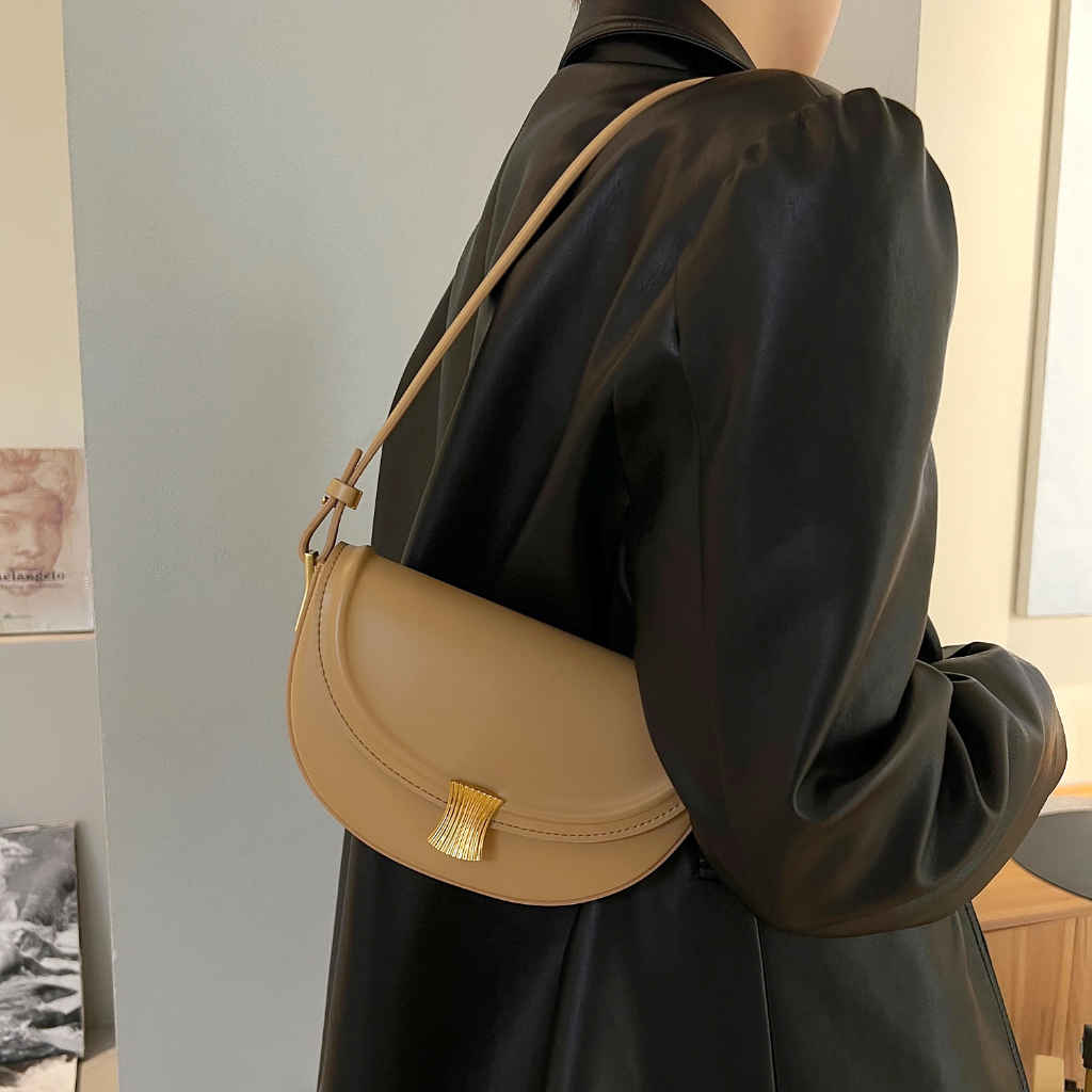 Túi da thật yên ngựa bán nguyệt - CAMIE