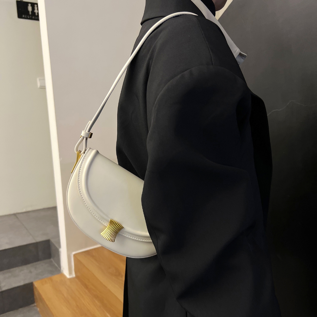 Túi da thật yên ngựa bán nguyệt - CAMIE