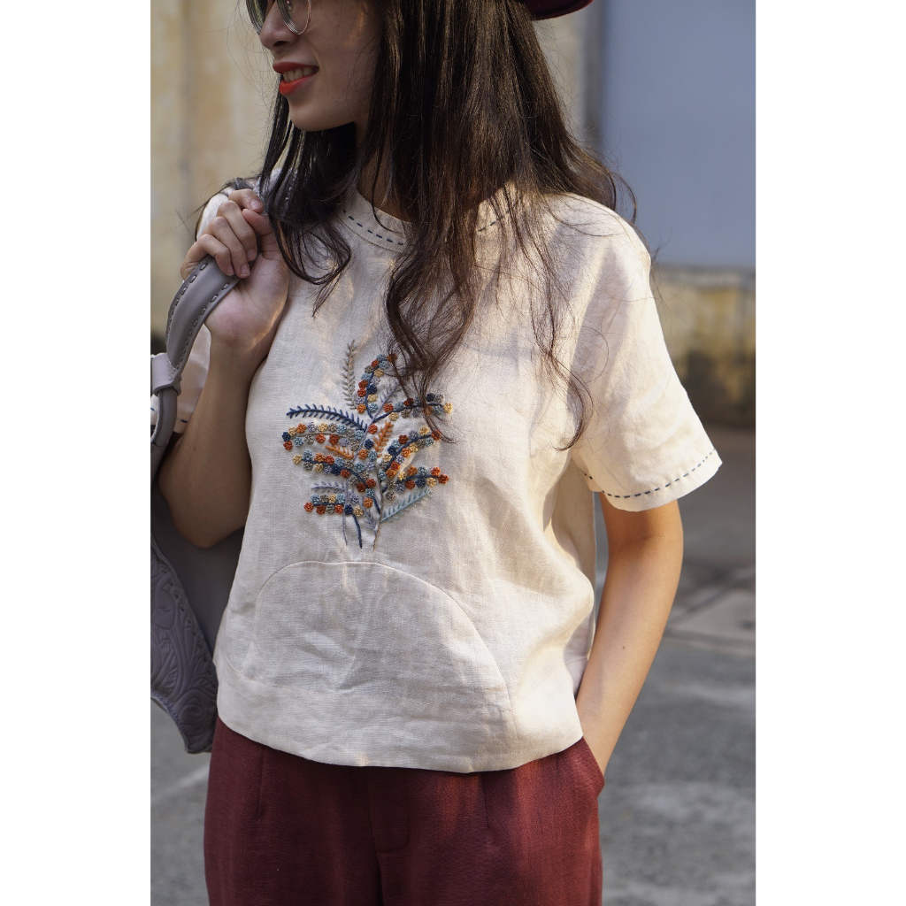 MaxMessi - Áo croptop nữ Linen Tưng Premium ROSE BABY cổ tròn thêu hoa thủ công