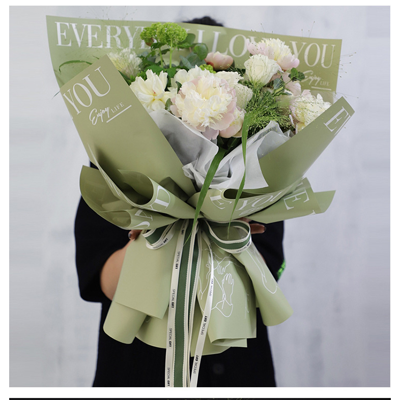 Giấy Gói Hoa in Chữ I Love You Sắc Nét Nhiều Màu