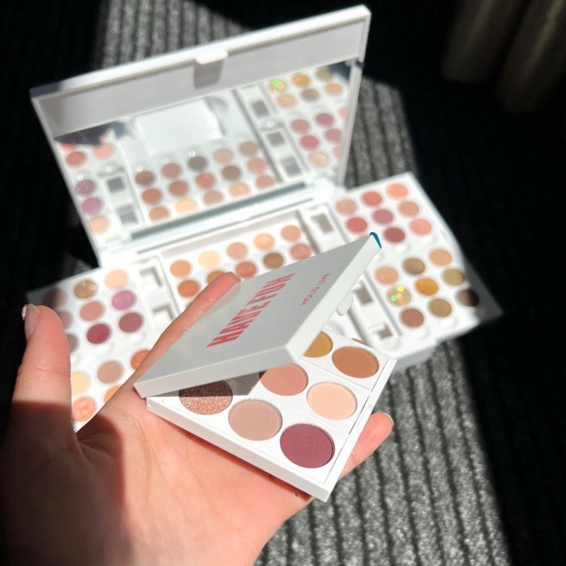 HAVE FUN EYESHADOW PALETTE