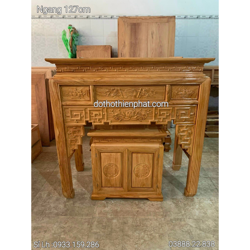 Bàn thờ gia tiên 127x133 gỗ gõ đỏ hàng xịn (loại 1) kèm theo đôn gỗ 2 tầng mẫu mới rất đẹp