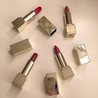 Son Burberry 106 Matte The Red Mini Màu Đỏ