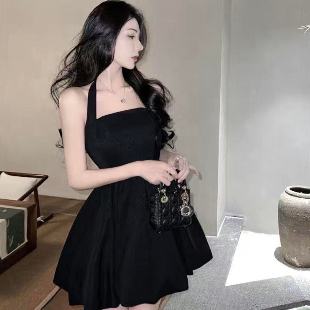 Váy cổ yếm màu đen dáng xoè 2 lớp có đệm ngực, đầm dự tiệc cực xinh | BigBuy360 - bigbuy360.vn