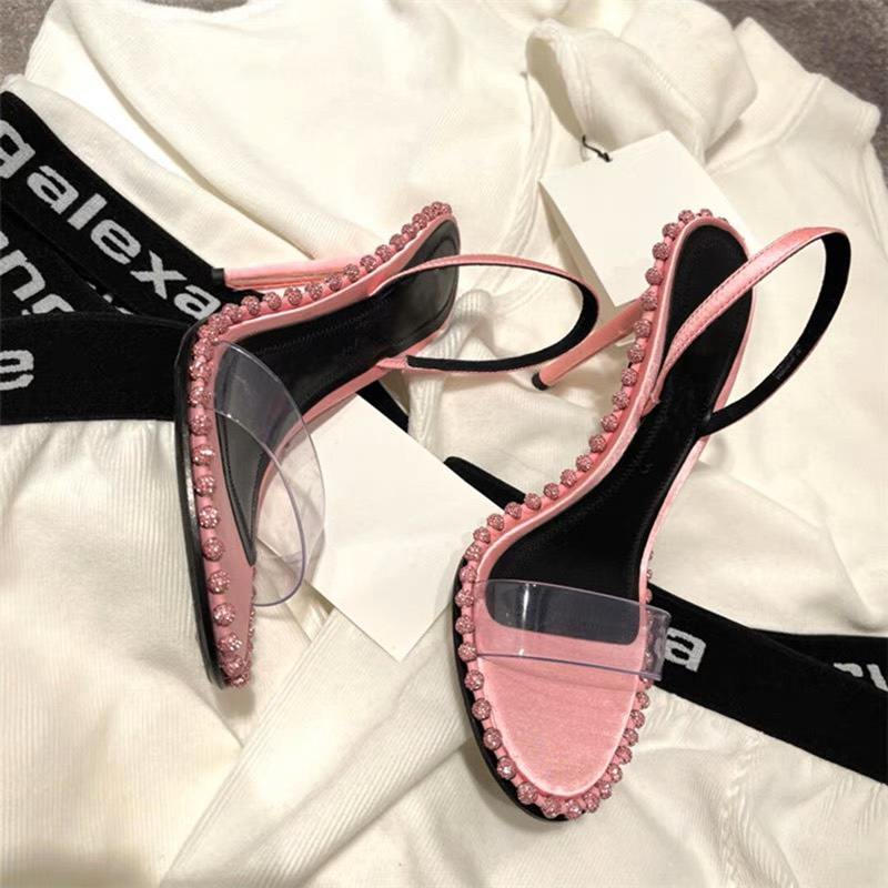 S038 Giày sandal cao gót 8cm dây quai trong có đính đá tròn xung quanh viền giúp thêm phần sang chành điệu đà nữ tính