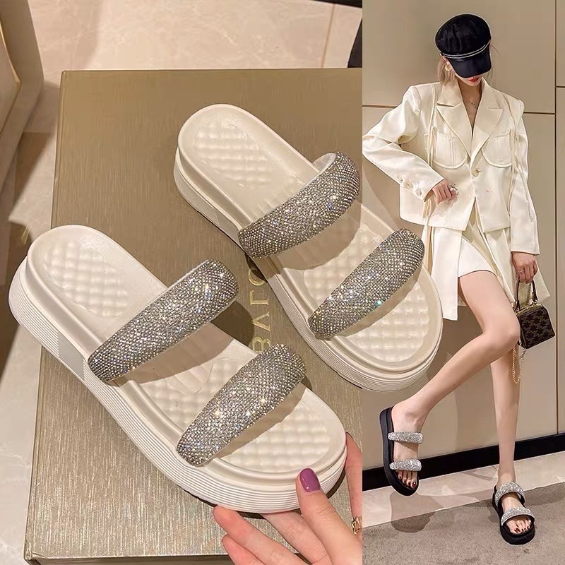 Dép lê dáng xuồng đế cao su siêu êm, quai bling bling, có 2 màu trắng và đen