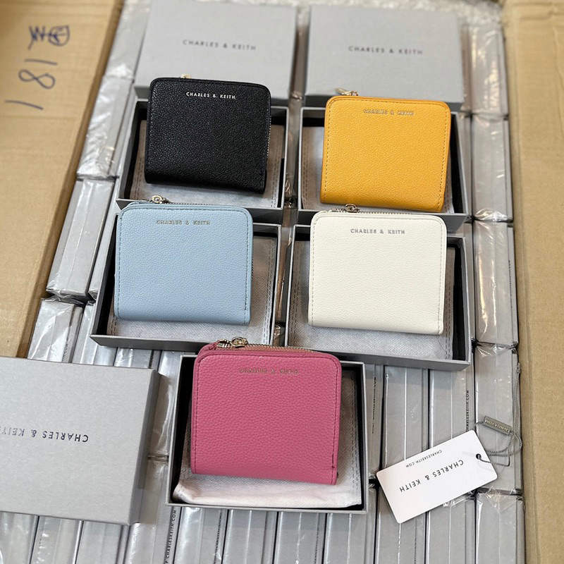 MV021 Ví CNK basic fullbox