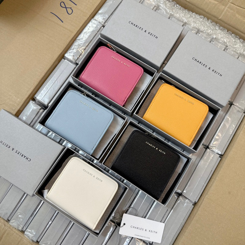 MV021 Ví CNK basic fullbox