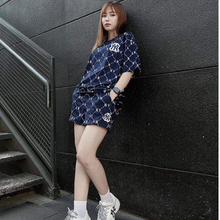 Set Bộ Thể Thao, Bộ Quần Áo Nữ Mùa Hè Họa Tiết NY Chất Thun Cotton 100 % mền mịn thấm mồ hôi tốt .