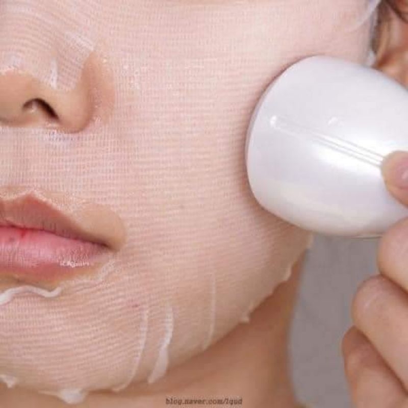 Thanh lăn làm lạnh massage da BOH Bio Heal Cooling Massager