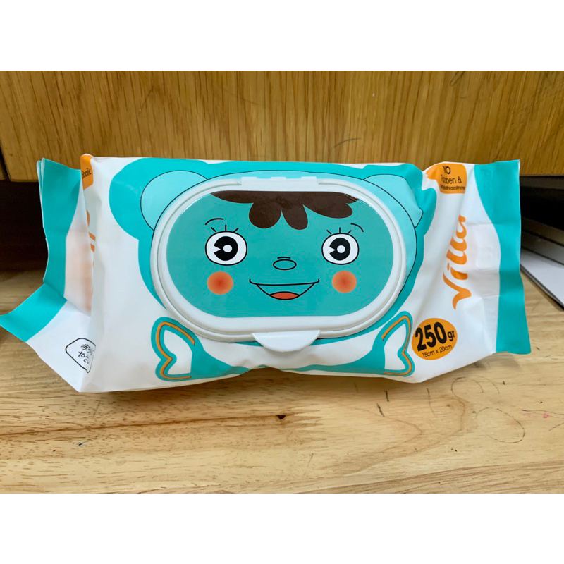 Khăn ướt giao ngẫu nhiên