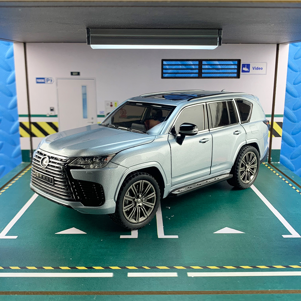Mô hình xe Lexus LX600 tỉ lệ 1:24 CHIMEI