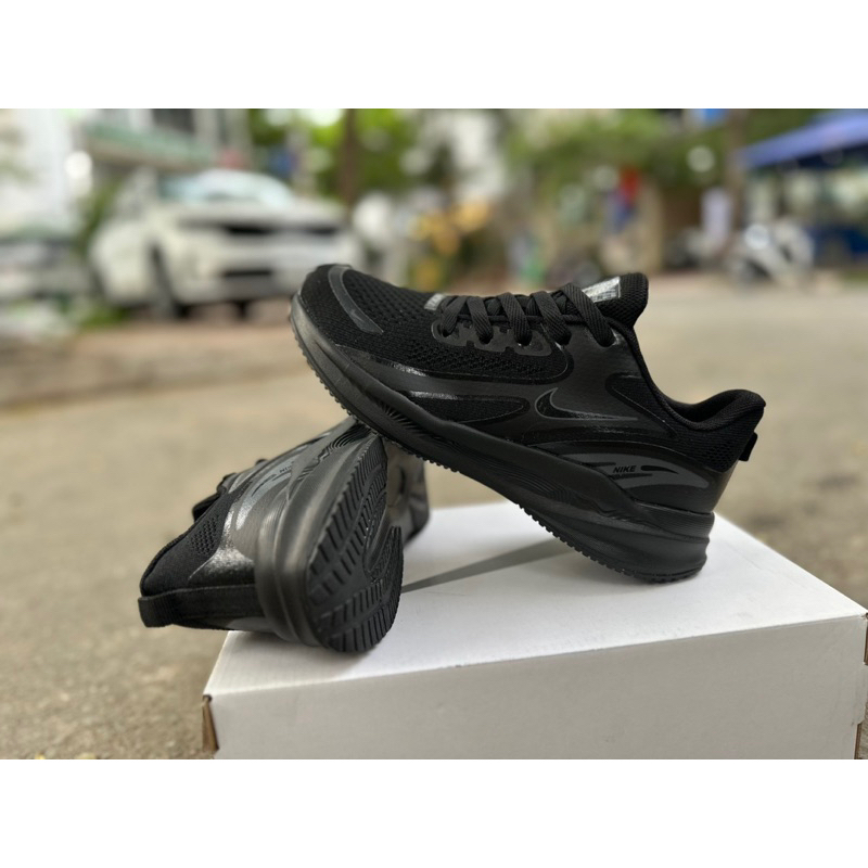 Giày Sneaker Thể Thao Nam Chạy Bộ Nhẹ Êm Chân