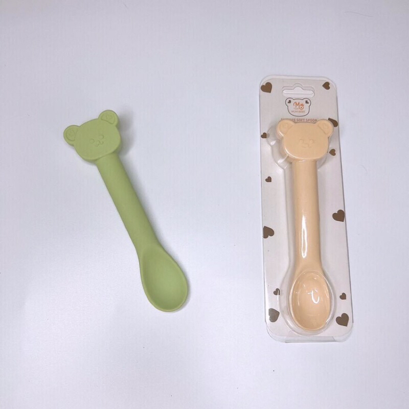 Thìa ăn dặm silicon Mumbebe cho bé ăn dặm