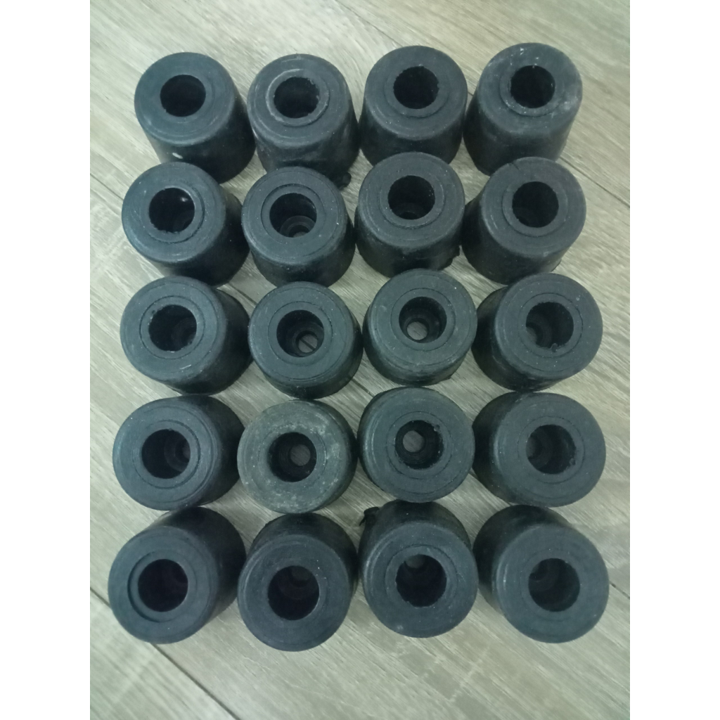 Cao su giảm chấn thùng xe tải